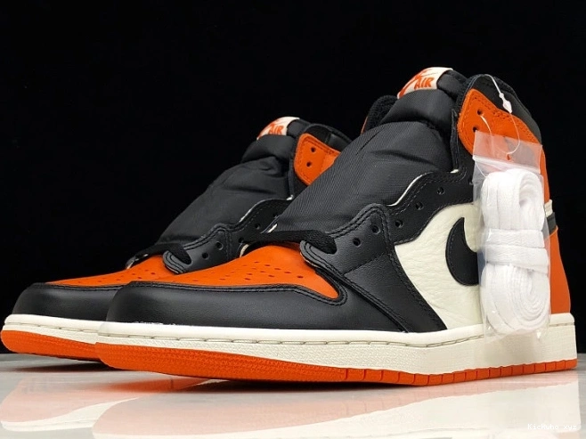 1 Shattered Jordan High Air Retro OG Backboard555088-005 0519